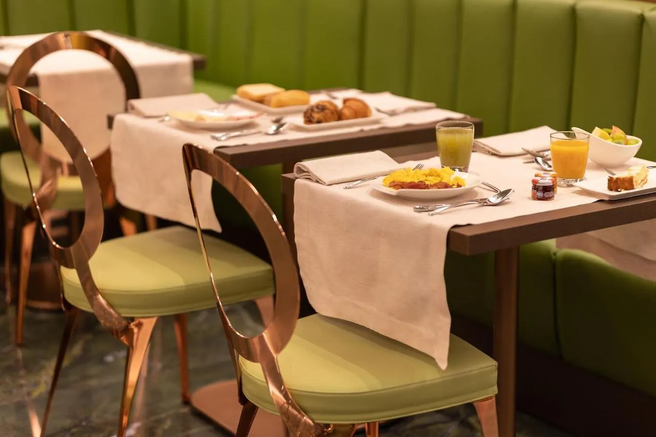 ****  Hotel Ariston Milán Italia