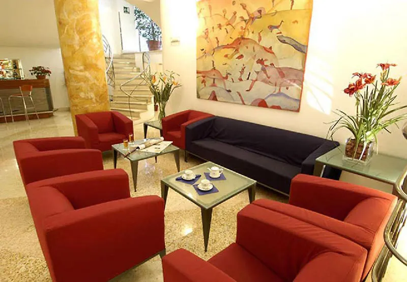Hotel Ariston Milán 4*,  Italia