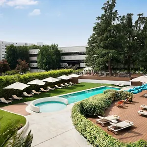 Отель Sheraton San Siro, Милан