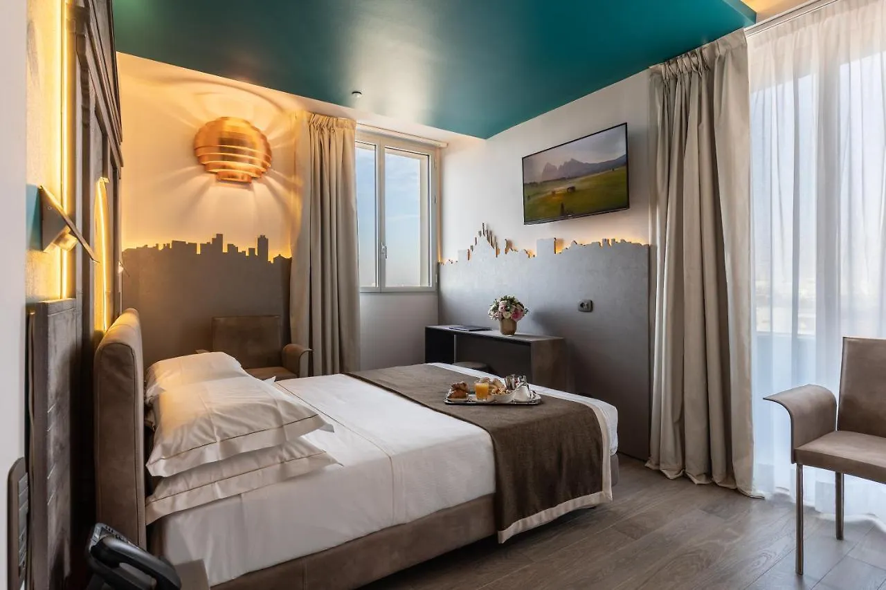 Hotel Ariston Milan 4*,  Italy