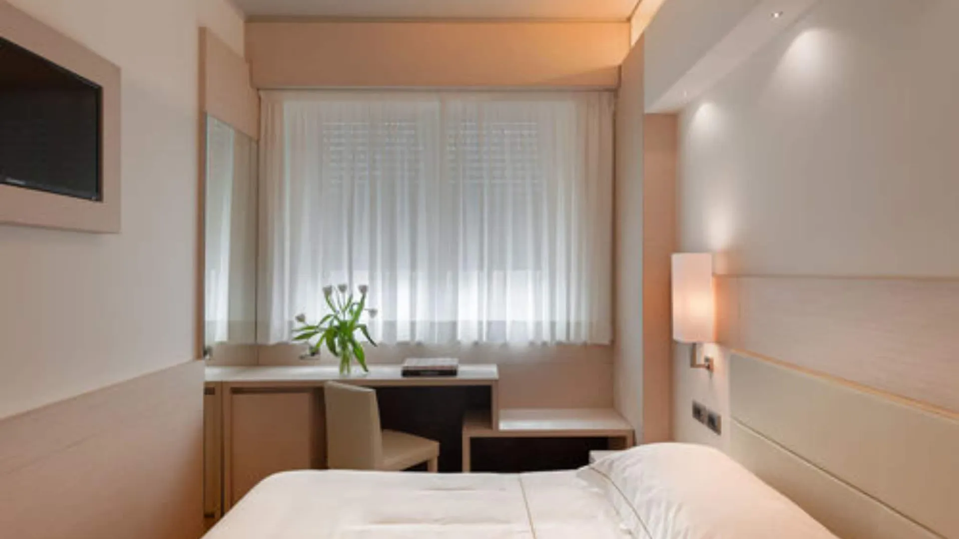 מילאנו Hotel Ariston